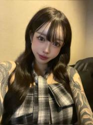 Karen's selfie